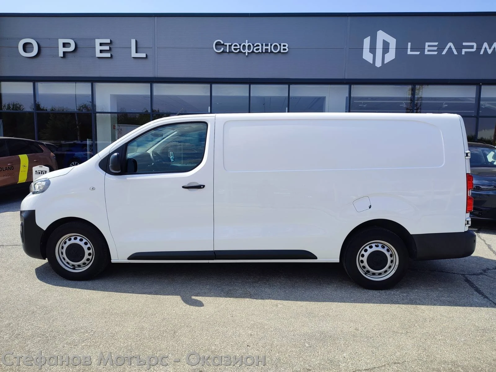 Peugeot Expert L3H1 Premium 2.0 Diesel (122hp) MT6, снимка 4 - Бусове и автобуси - 55816013