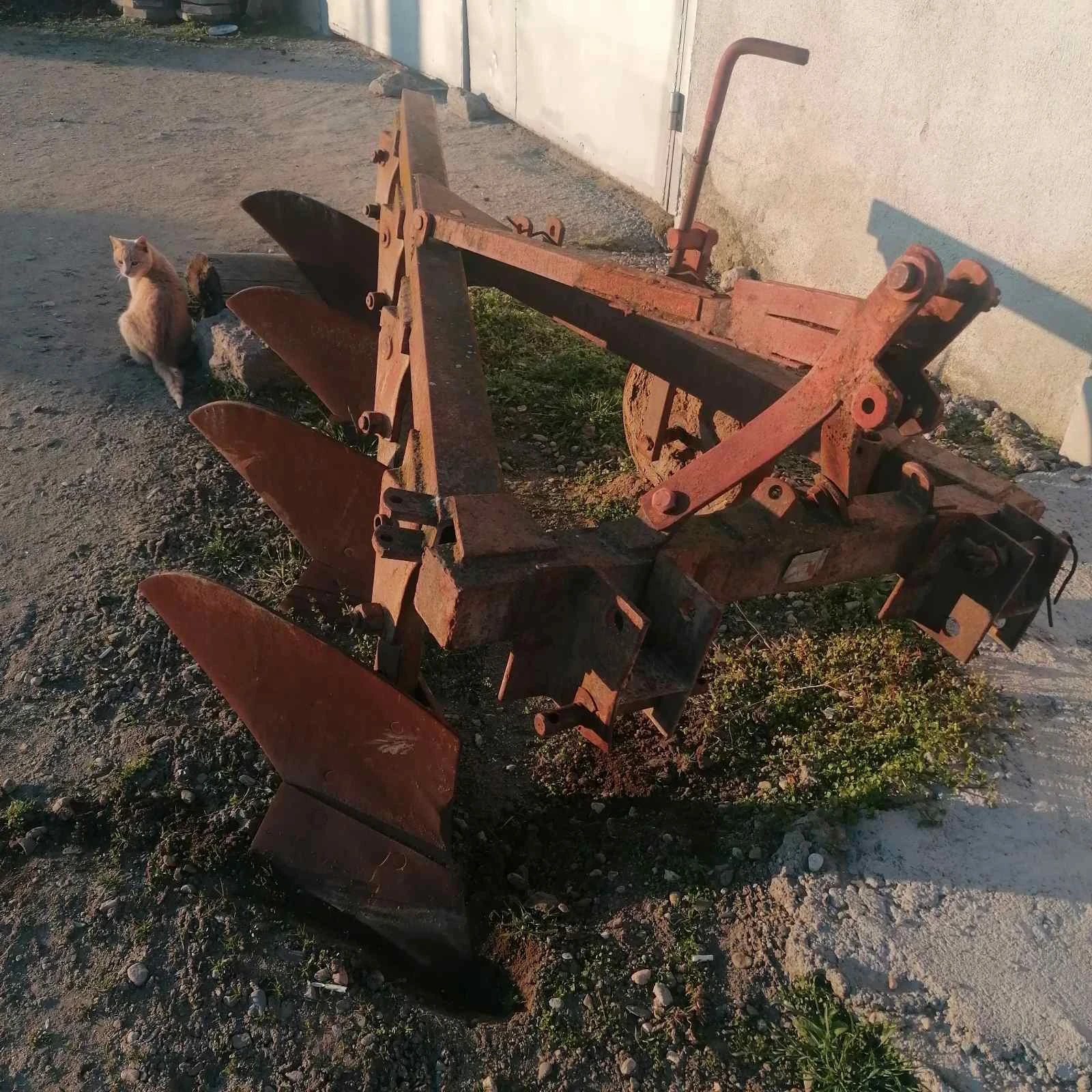 Плуг Друга марка, снимка 1