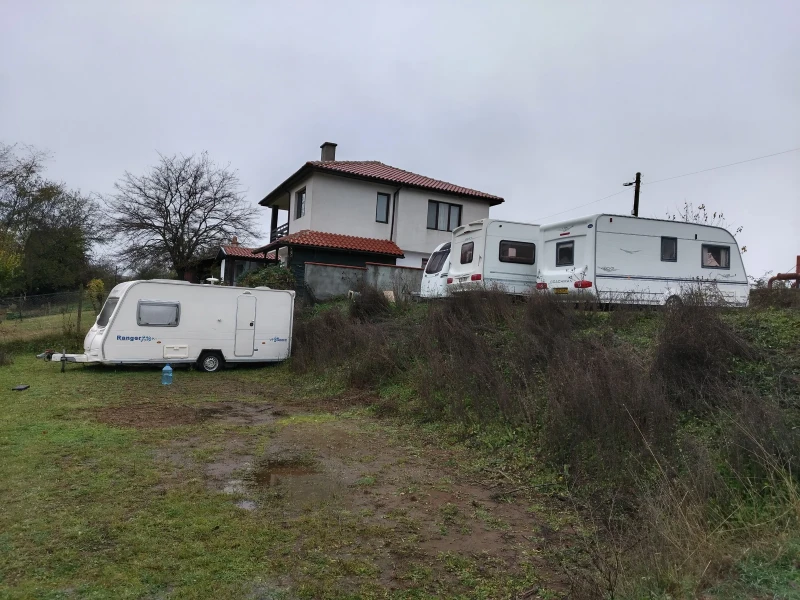 Каравана Swift Conquerer , снимка 12 - Каравани и кемпери - 53462493