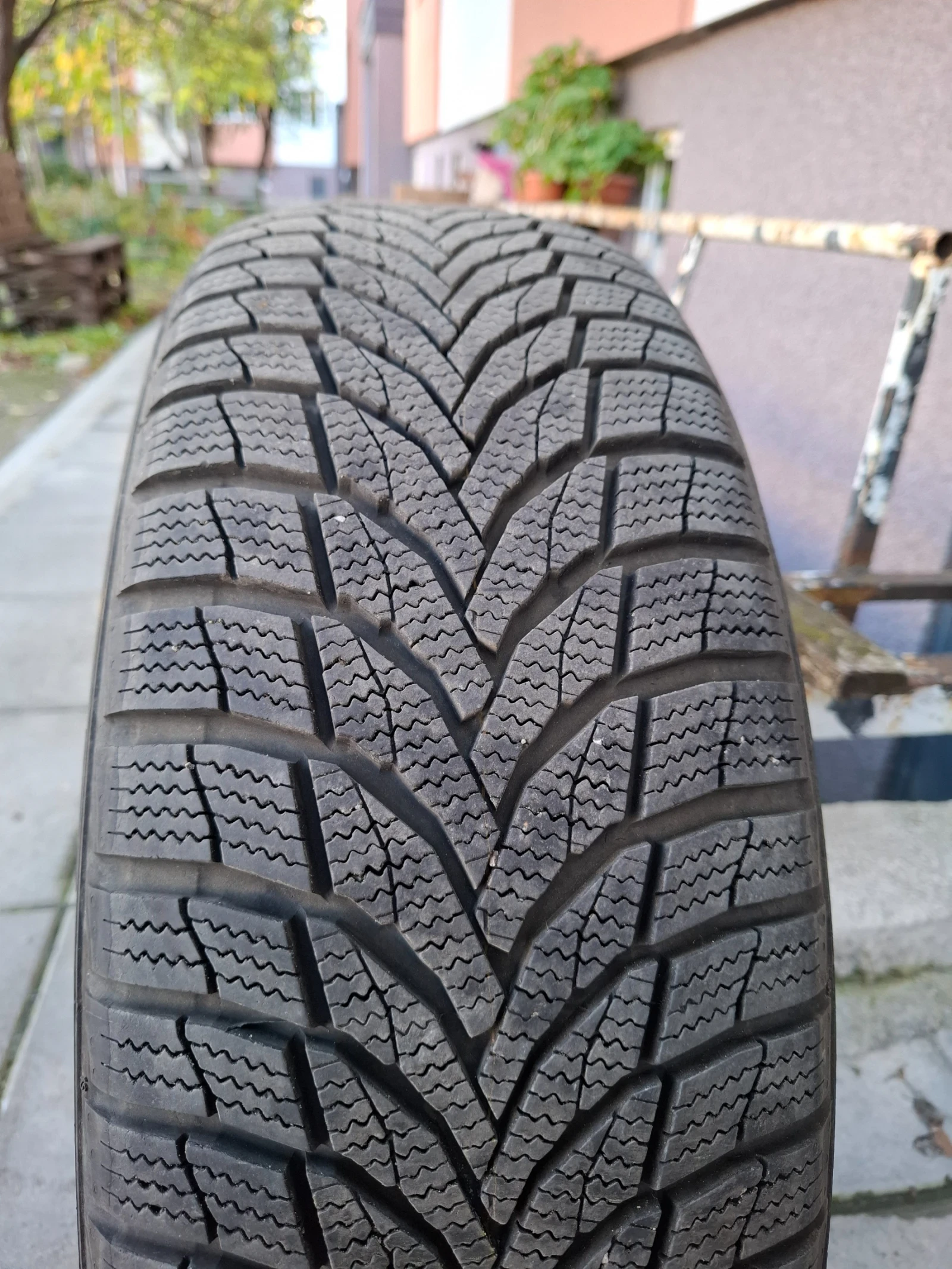  215/60R17 | Mobile.bg   1