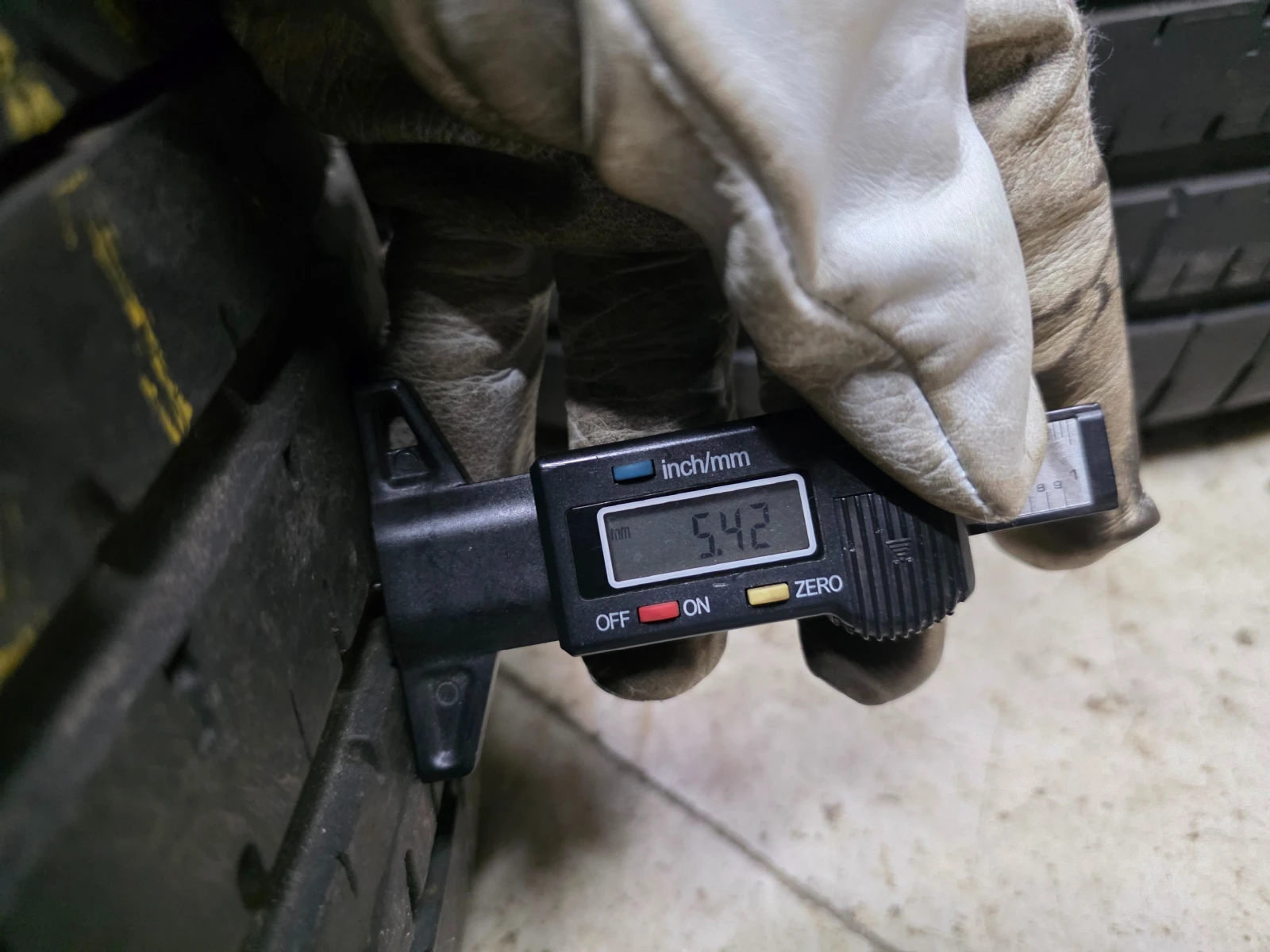 Гуми Летни 245/50R18, снимка 5 - Гуми и джанти - 54001324