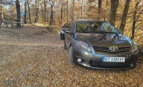 Toyota Auris 2.0 D4D, снимка 2