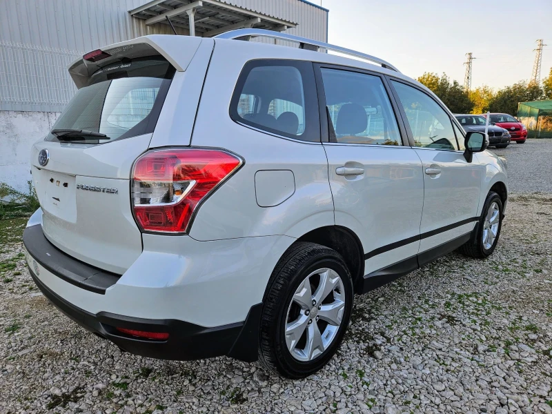 Subaru Forester Автомат, снимка 5 - Автомобили и джипове - 47729785