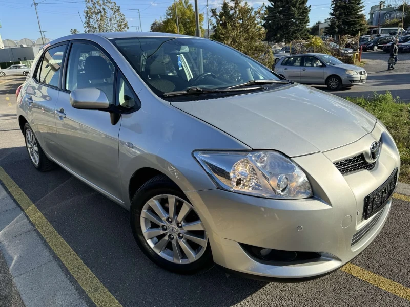 Toyota Auris, снимка 1 - Автомобили и джипове - 48039245