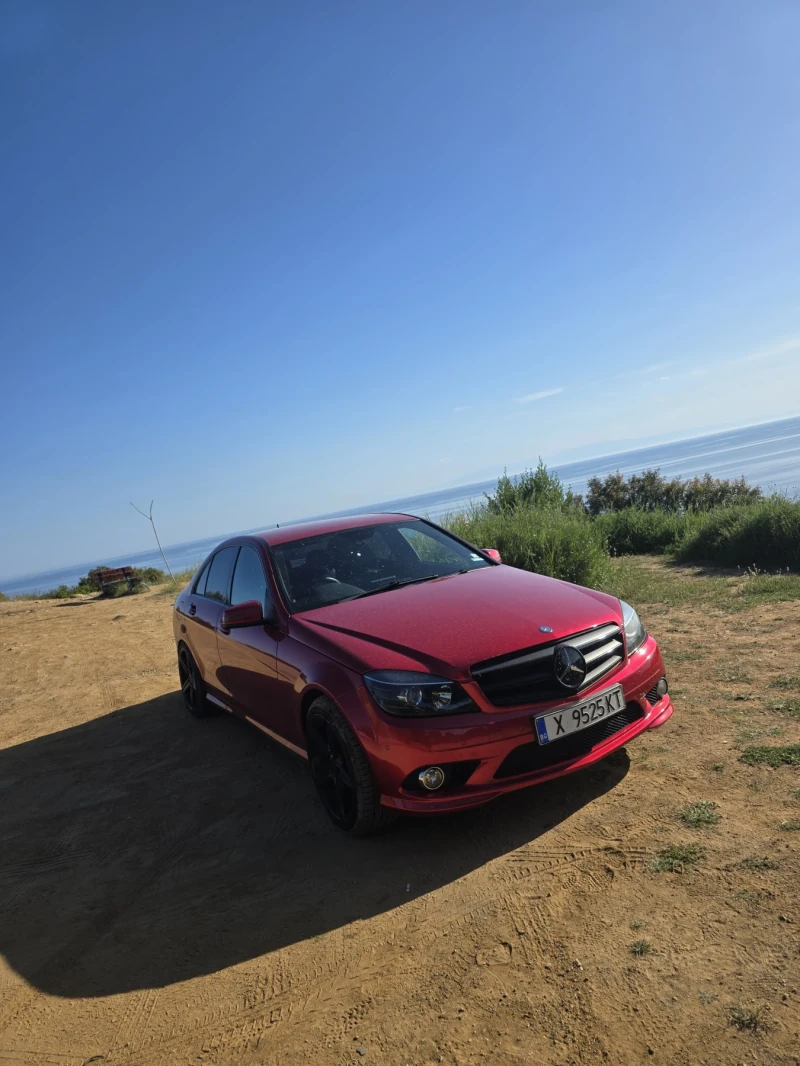 Mercedes-Benz C 220 Десен волан, снимка 16 - Автомобили и джипове - 52423616