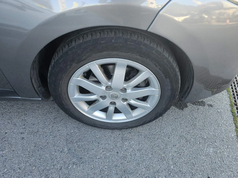 Renault Megane 1.9 dCi 130 к.с. дизел BVM6, снимка 15 - Автомобили и джипове - 51556140