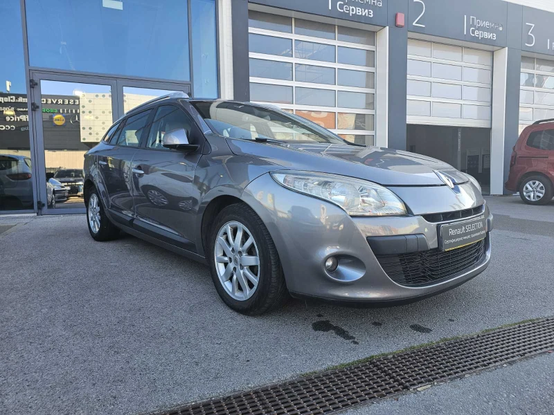 Renault Megane 1.9 dCi 130 к.с. дизел BVM6, снимка 2 - Автомобили и джипове - 51556140