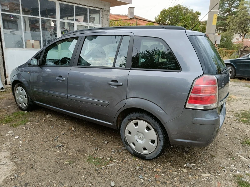 Opel Zafira 1.9 cdti, снимка 6 - Автомобили и джипове - 51915634