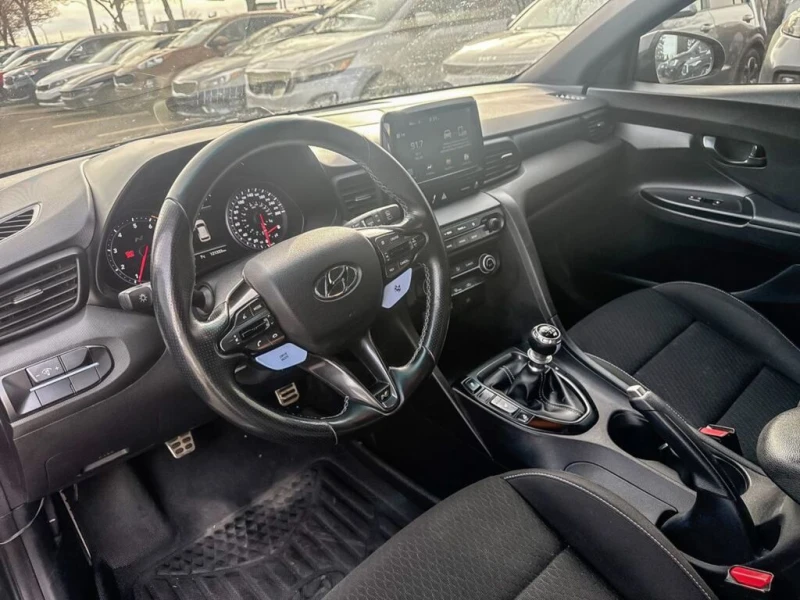 Hyundai Veloster  N/MAN/ФИНАНСИРАНЕ ОТ 548 ЛВ НА МЕСЕЦ , снимка 9 - Автомобили и джипове - 53043720