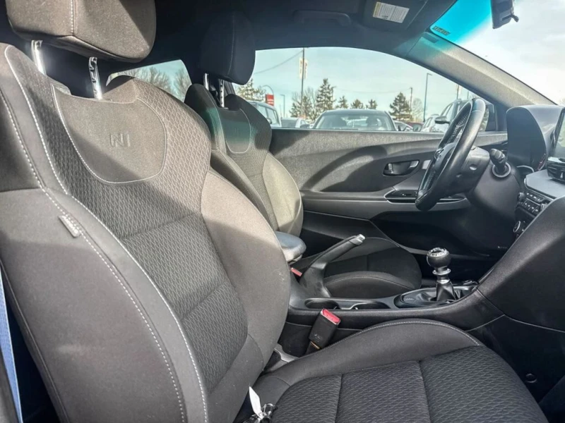 Hyundai Veloster  N/MAN/ФИНАНСИРАНЕ ОТ 548 ЛВ НА МЕСЕЦ , снимка 14 - Автомобили и джипове - 53043720