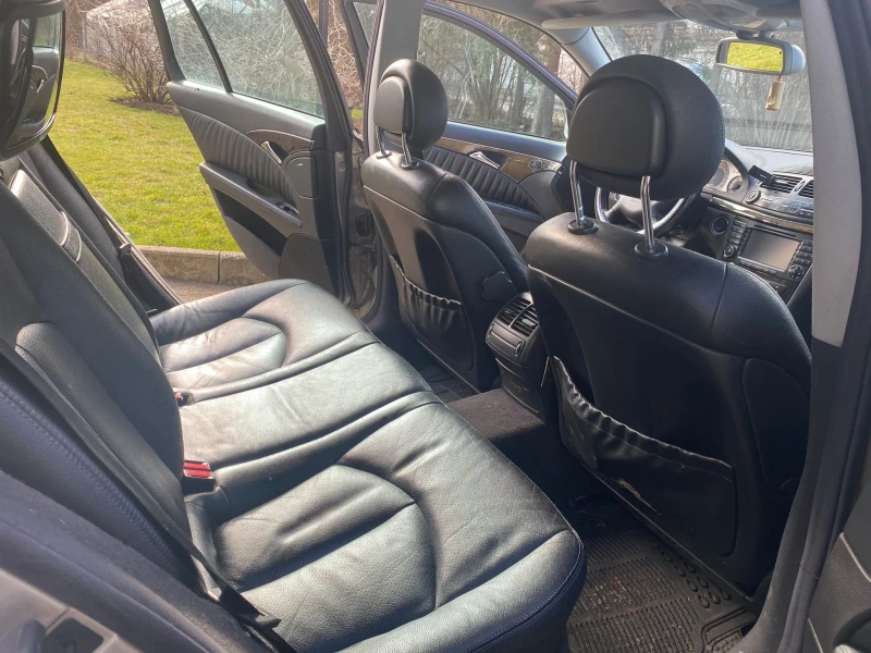 Mercedes-Benz E 270 Avantgarde , снимка 6 - Автомобили и джипове - 53463230