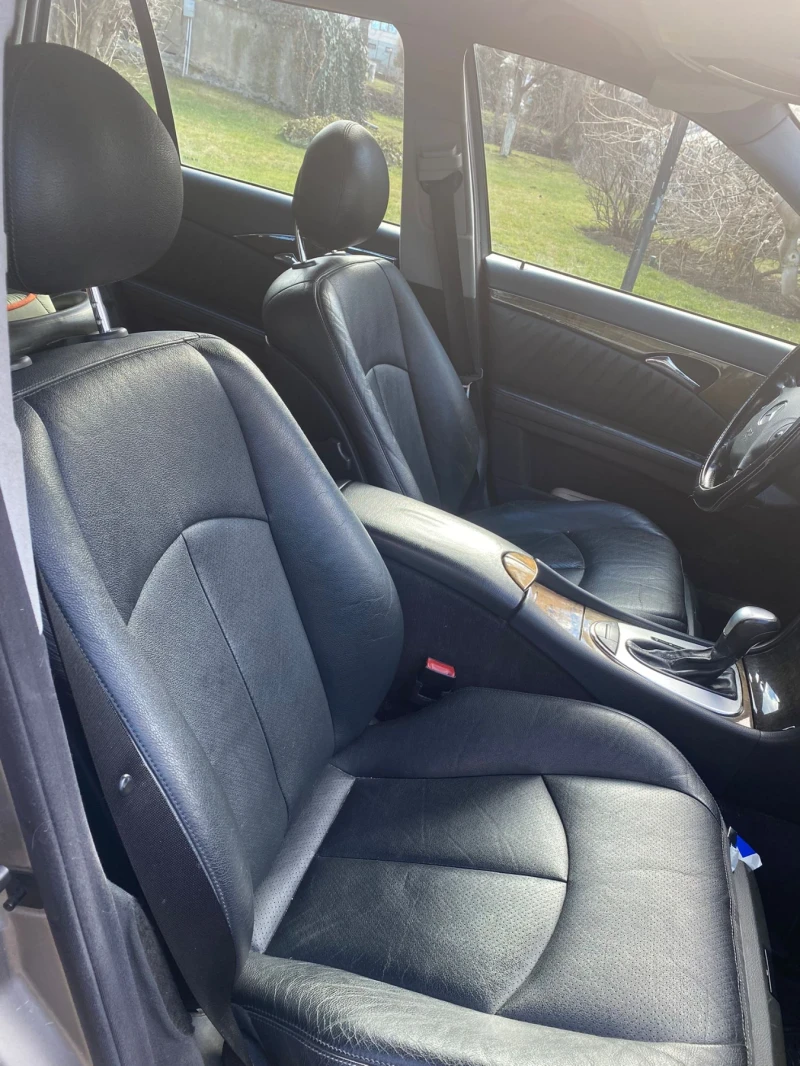 Mercedes-Benz E 270 Avantgarde , снимка 4 - Автомобили и джипове - 53463230