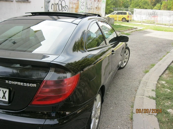 Mercedes-Benz C 200, снимка 3 - Автомобили и джипове - 47289061