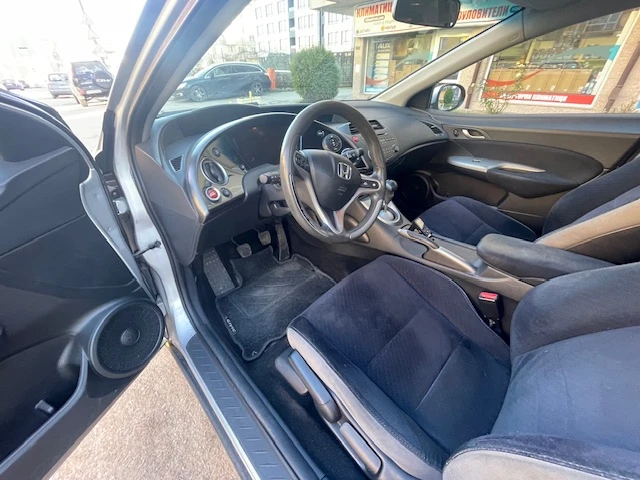 Honda Civic, снимка 6 - Автомобили и джипове - 54911901