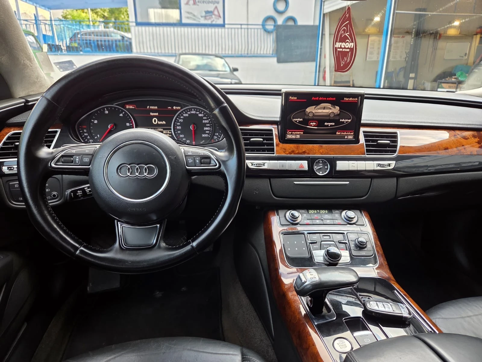 Audi A8  - изображение 7
