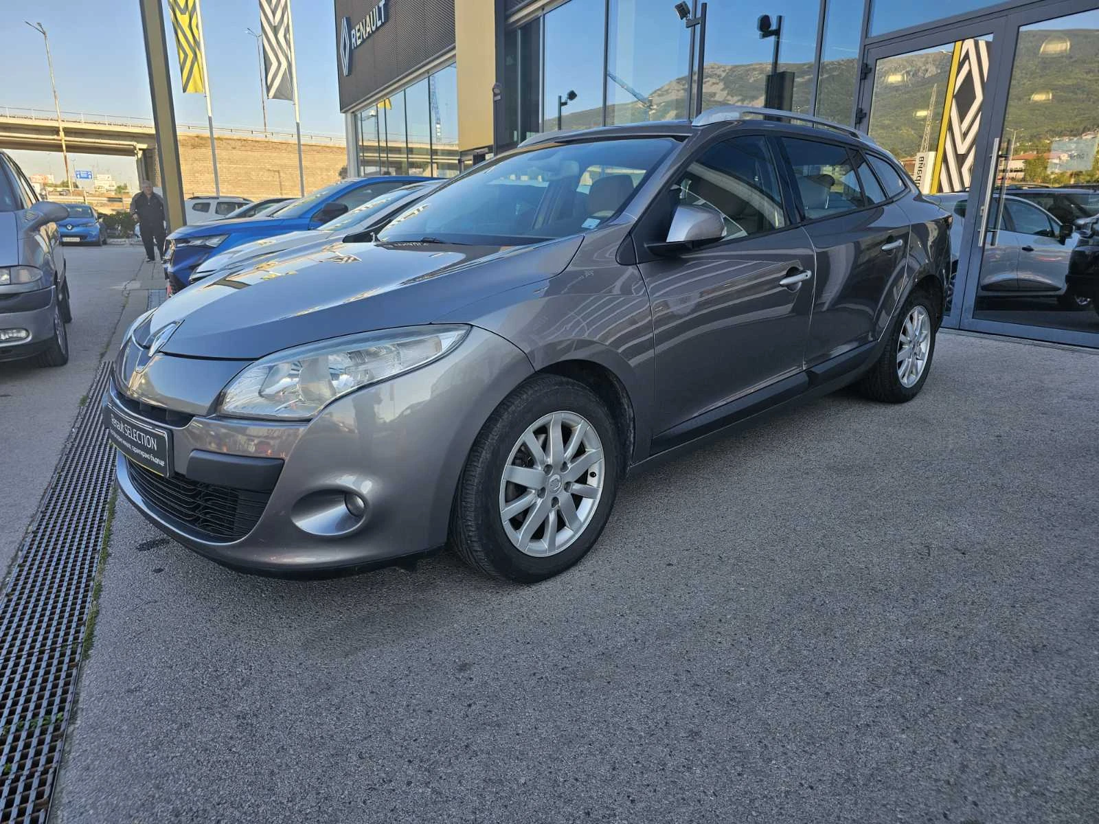 Renault Megane 1.9 dCi 130 ..  BVM6 | Mobile.bg   1