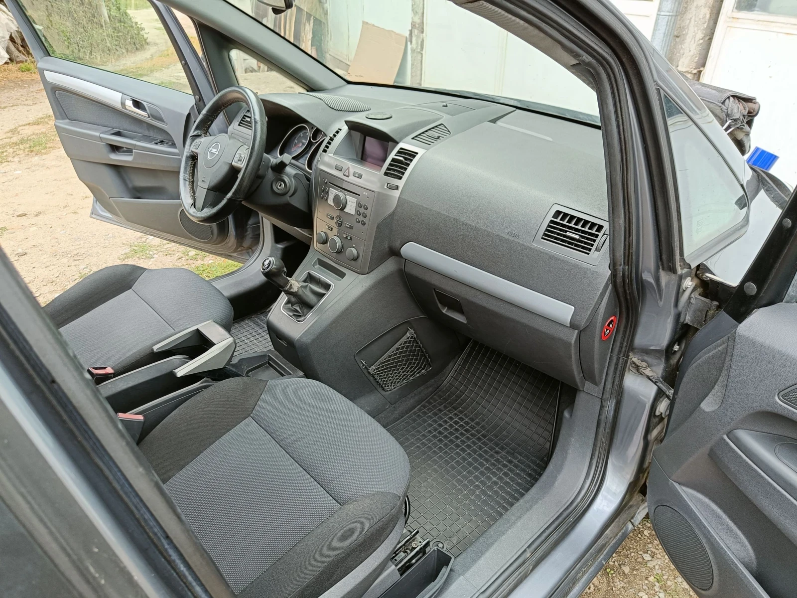 Opel Zafira 1.9 cdti | Mobile.bg — изображение 9