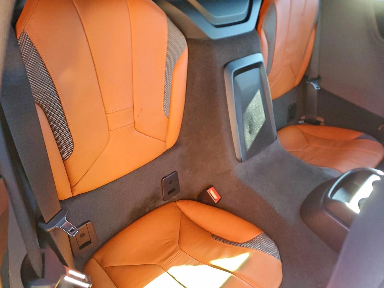 BMW i8 Keyless* Ambient* Подгреви* HUD* HK*  - изображение 10