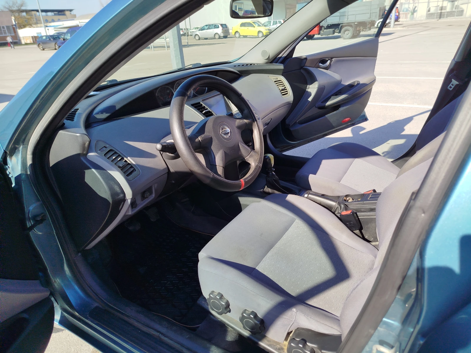 Nissan Primera, снимка 6 - Автомобили и джипове - 53728125