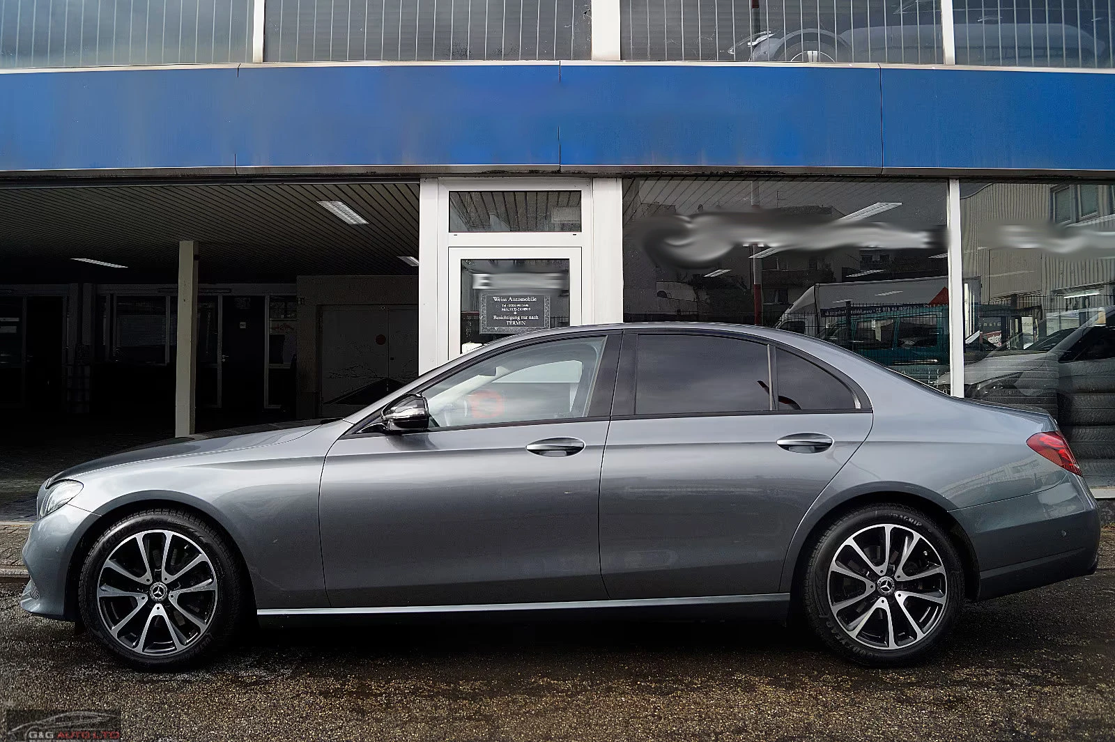 Mercedes-Benz E 220 d/194HP/AVANTGARDE/NIGHT/CAM/LED/NAVI/883g, снимка 3 - Автомобили и джипове - 53734389