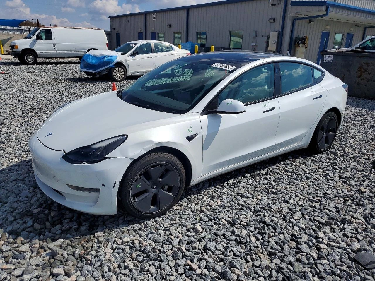 Tesla Model 3 RWD