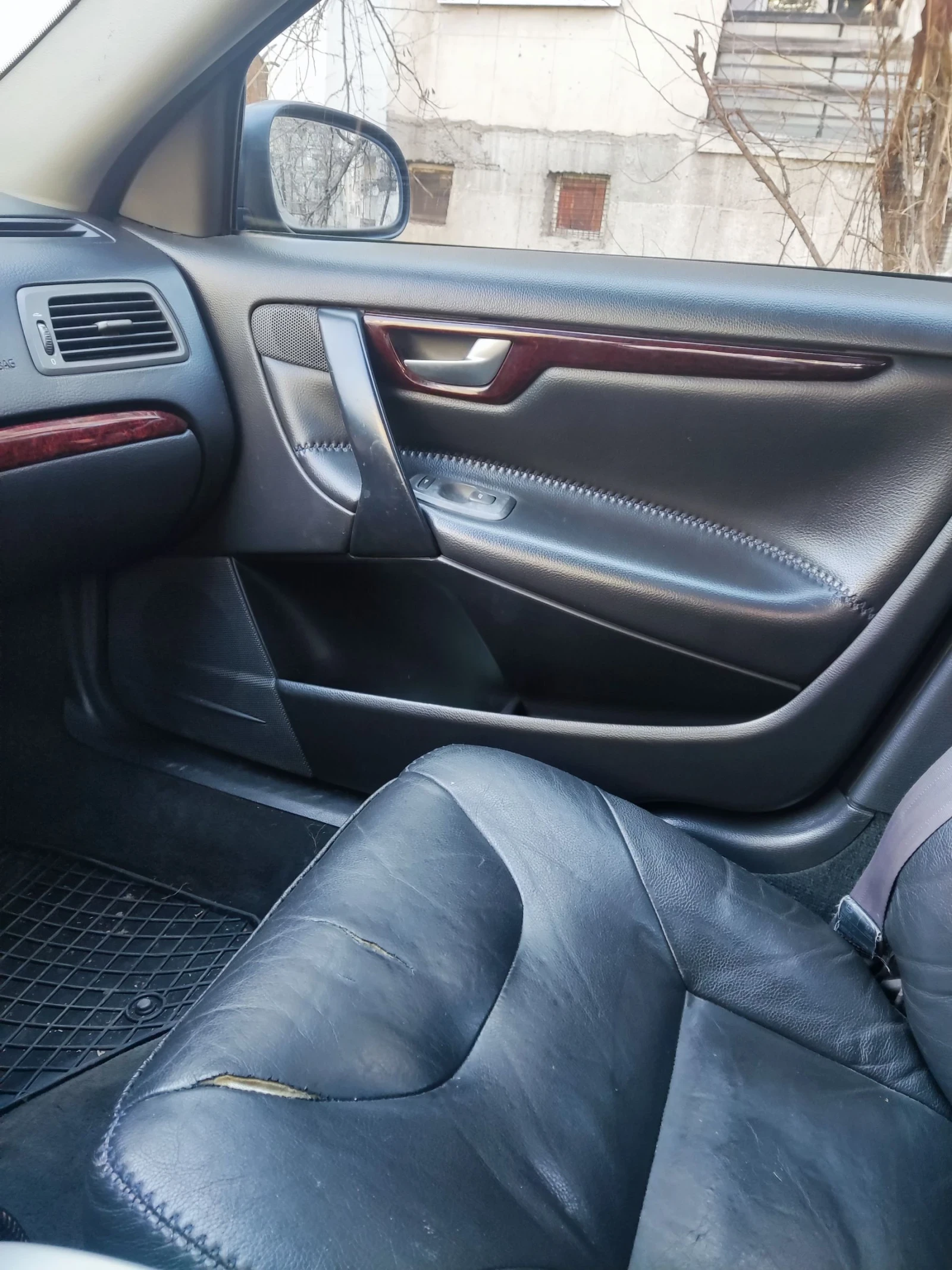 Volvo Xc70 2.4T 5, снимка 14 - Автомобили и джипове - 53864848