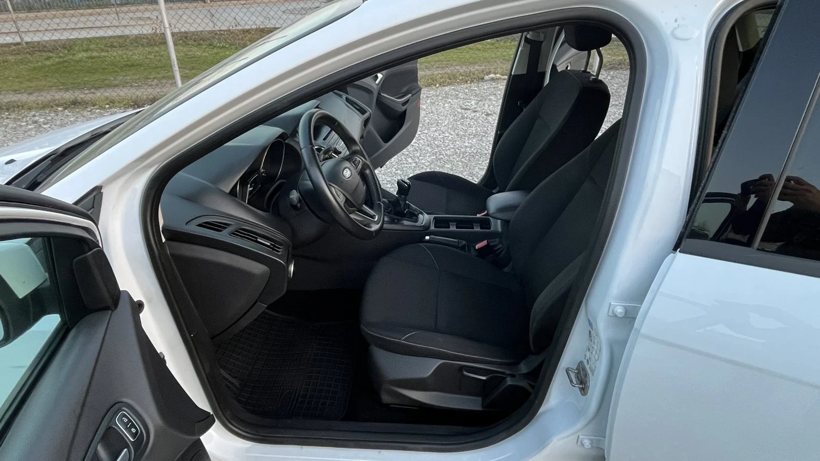 Ford Focus 1.0 ecoboost 101hp. Euro6 TOP, снимка 10 - Автомобили и джипове - 53880307