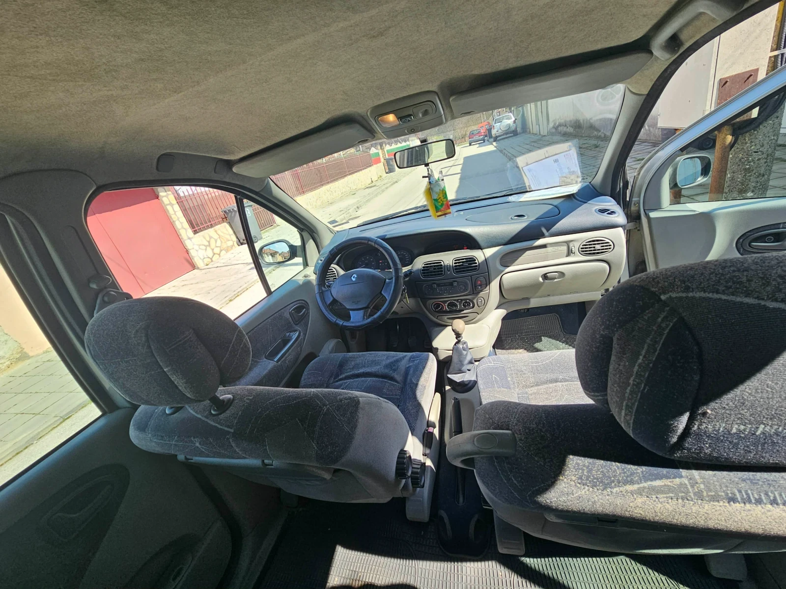 Renault Scenic, снимка 2 - Автомобили и джипове - 54011689