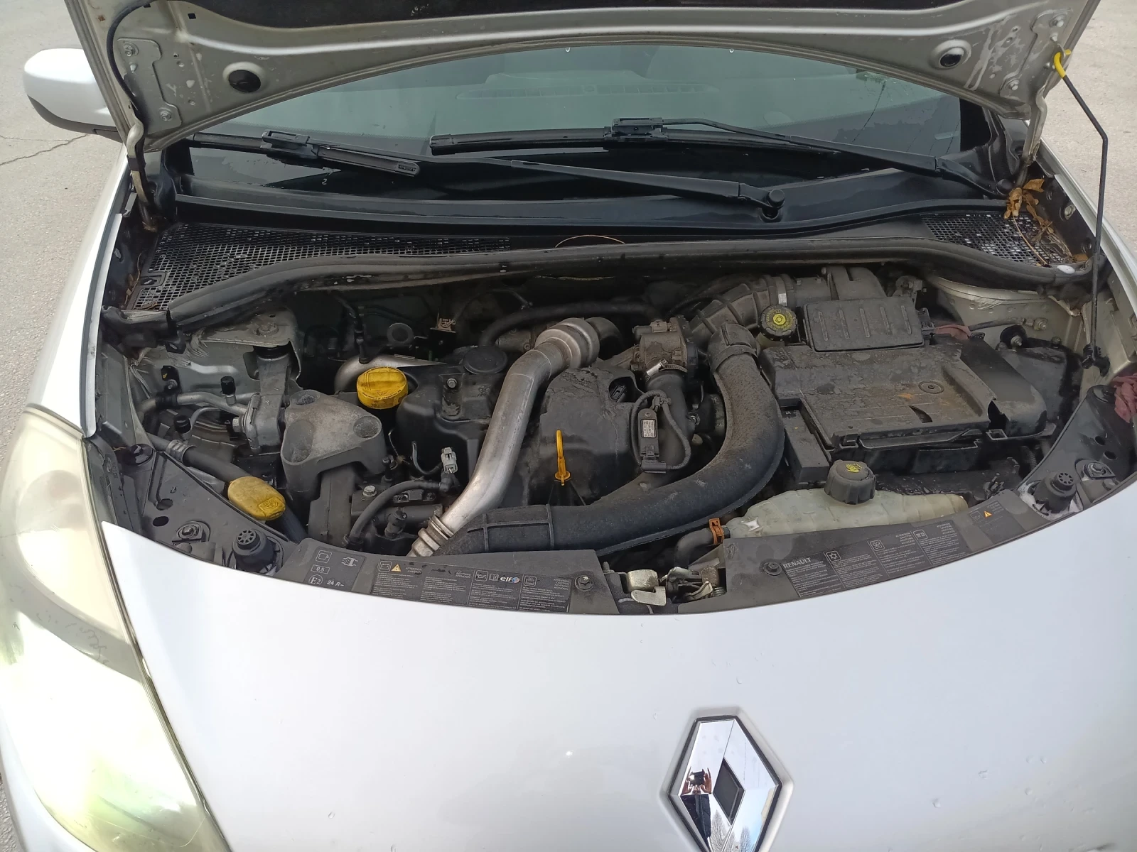 Renault Clio, снимка 9 - Автомобили и джипове - 54011934