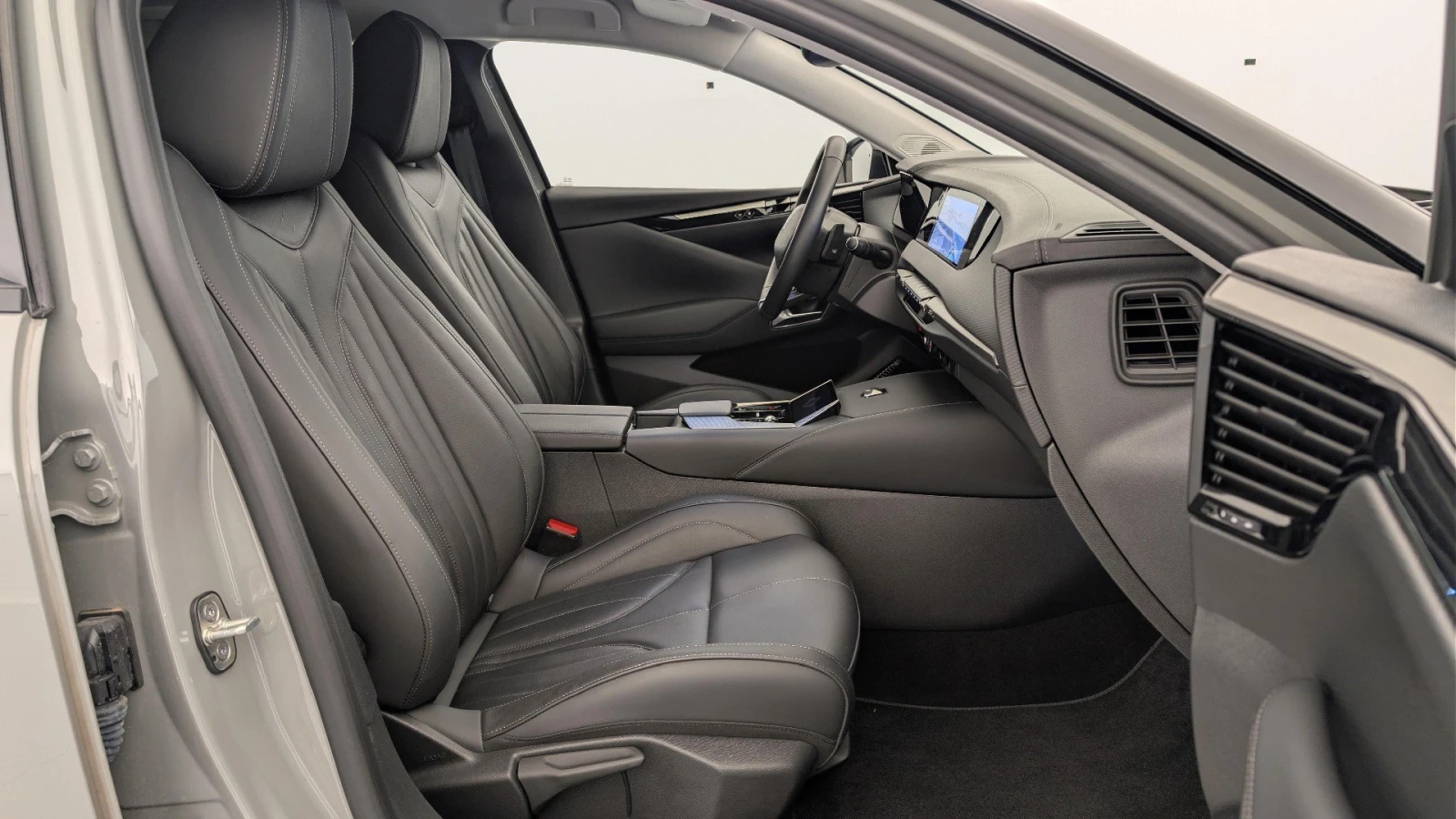 DS DS 4 Rivoli, снимка 11 - Автомобили и джипове - 54369254