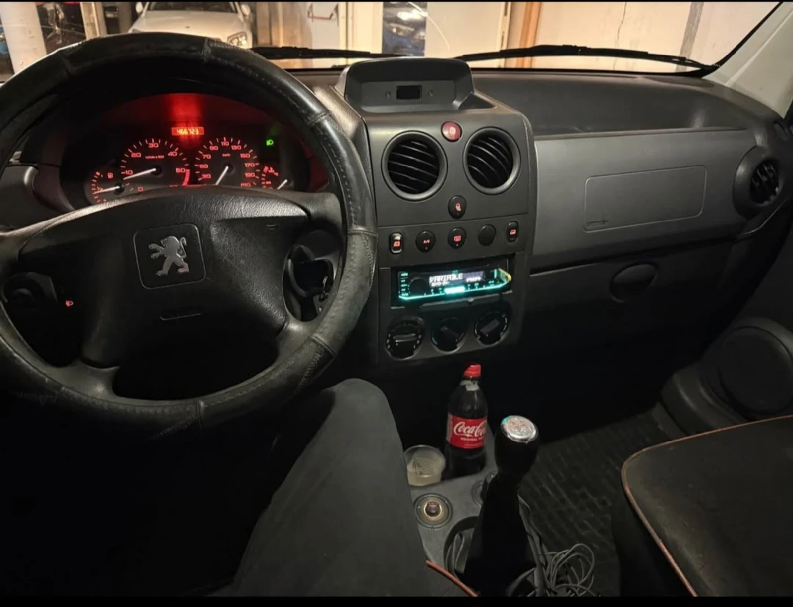 Peugeot Partner 2.0HDI, снимка 5 - Автомобили и джипове - 54526795