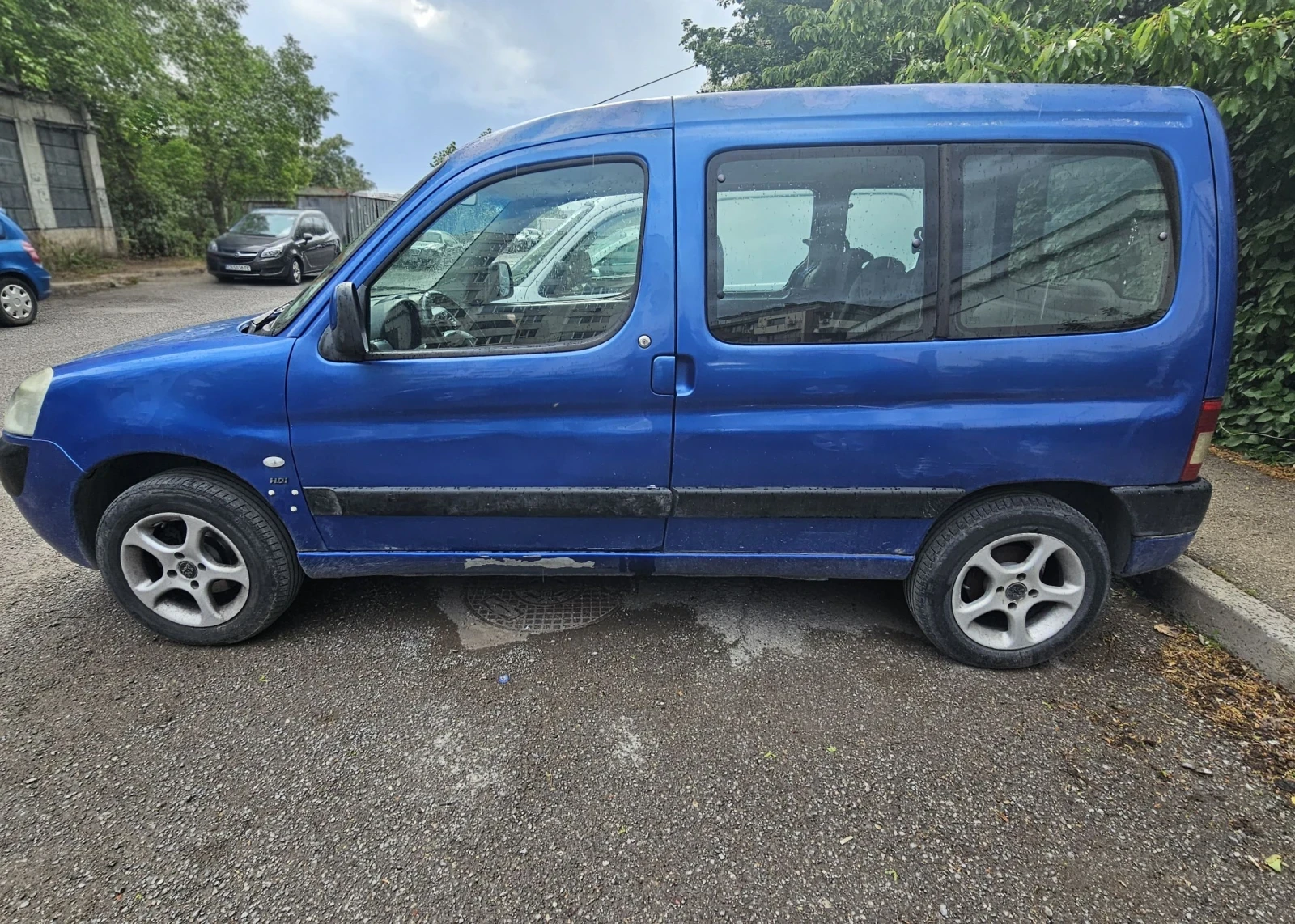 Peugeot Partner 2.0HDI, снимка 2 - Автомобили и джипове - 54526795