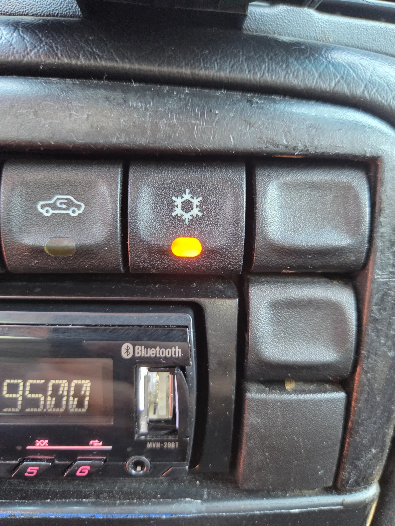 Opel Vectra 1.6 100 к.с ГАЗ, снимка 10 - Автомобили и джипове - 54735524