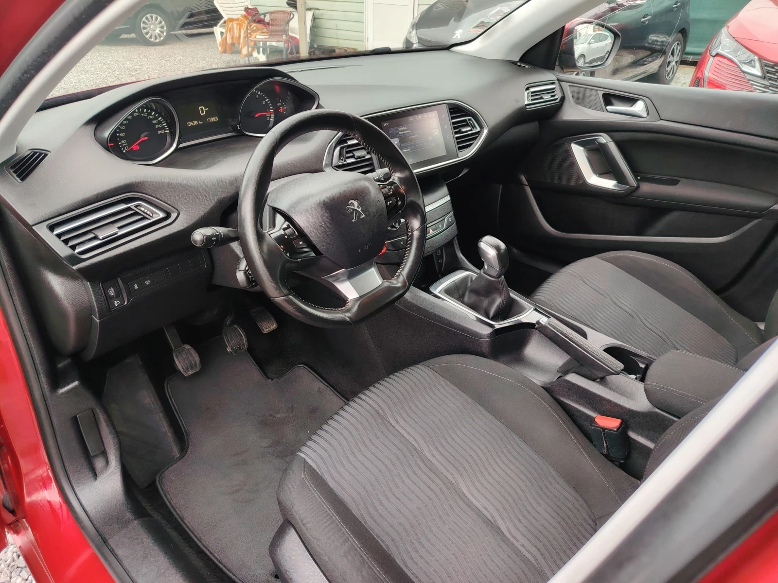 Peugeot 308 1.2 Turbo Eu6, снимка 8 - Автомобили и джипове - 54886625
