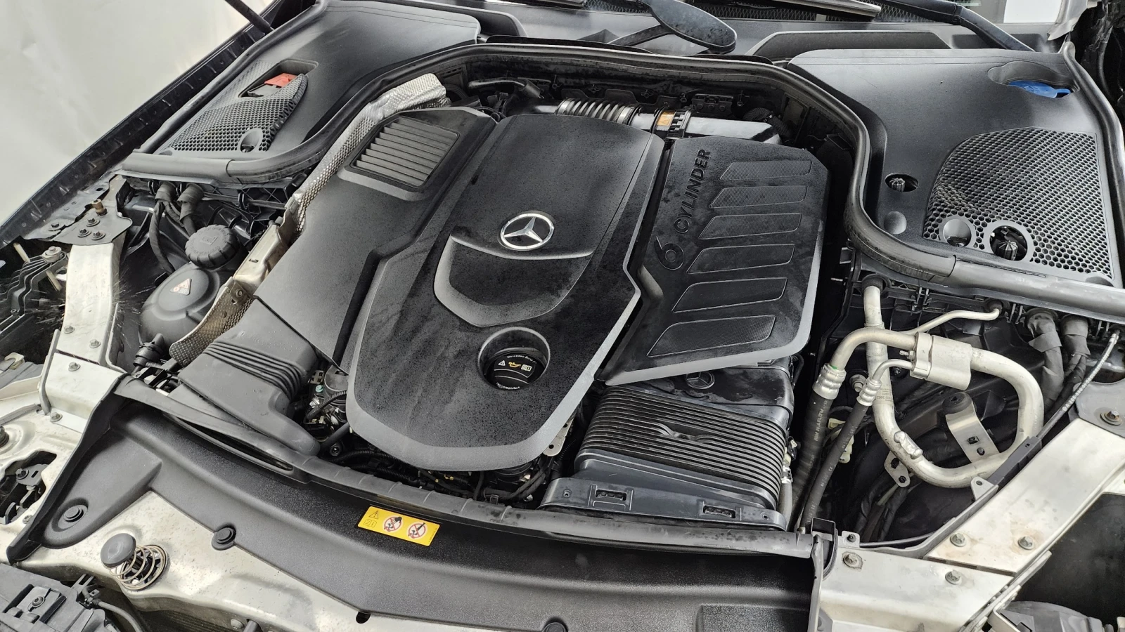 Mercedes-Benz CLS 400 AMG line/Head up/360 Cam/Подгрев/Обдух/ВЪЗДУХ/ПАНО, снимка 5 - Автомобили и джипове - 55299591