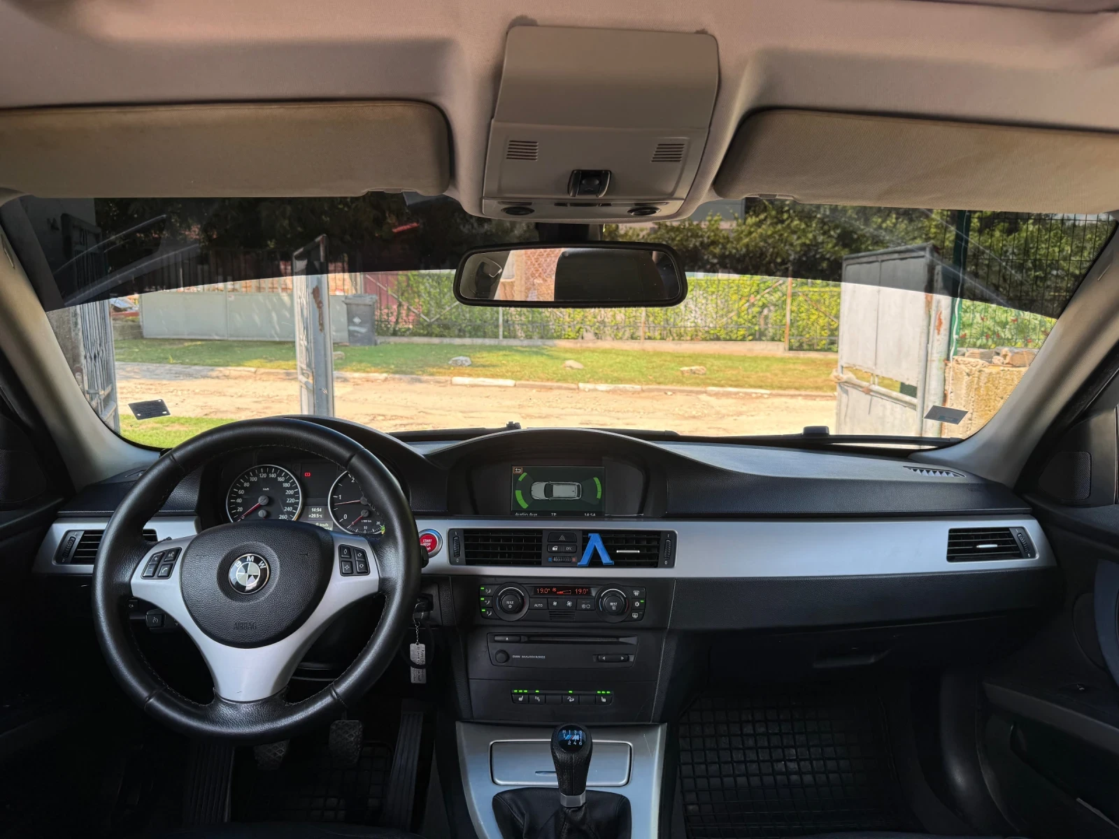 BMW 330 330D xDrive, снимка 12 - Автомобили и джипове - 55363948
