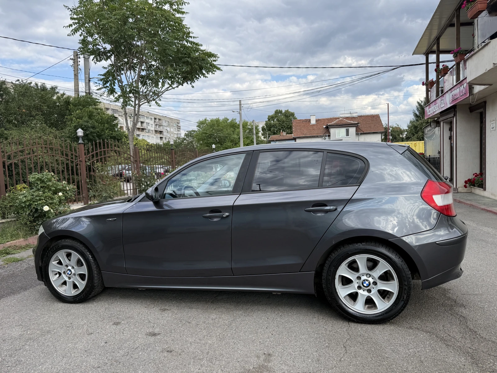 BMW 120, снимка 6 - Автомобили и джипове - 55401518