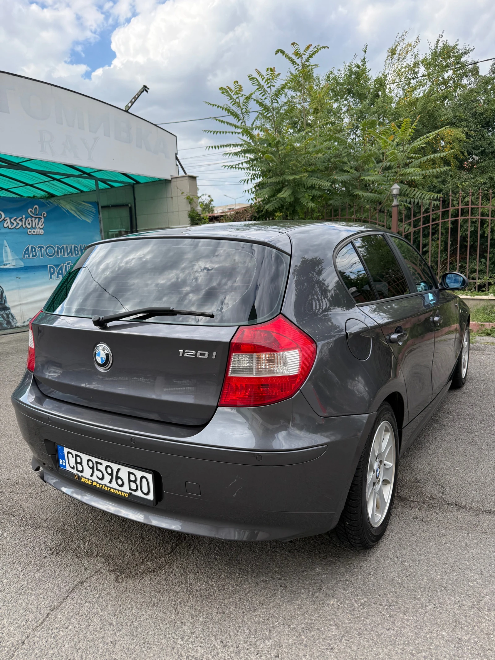 BMW 120, снимка 4 - Автомобили и джипове - 55401518