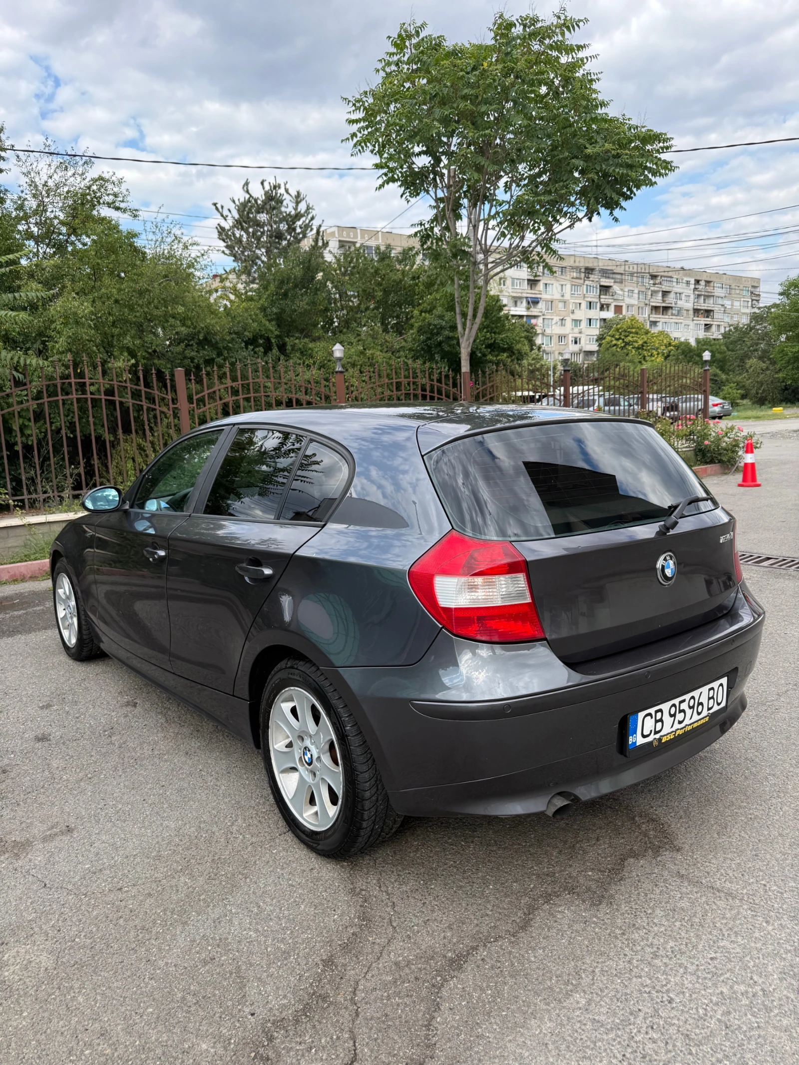 BMW 120, снимка 5 - Автомобили и джипове - 55401518