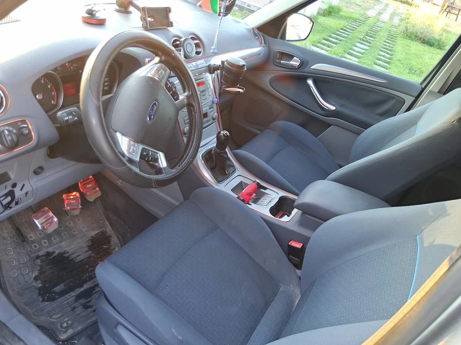 Ford S-Max Газ-Бензин, снимка 6 - Автомобили и джипове - 55694780