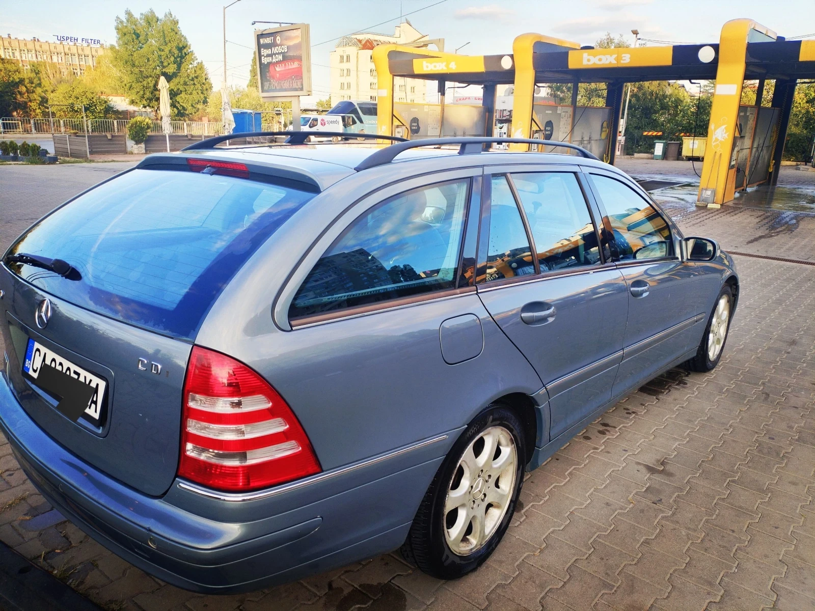 Mercedes-Benz C 220 Avantgarde, снимка 9 - Автомобили и джипове - 56075389