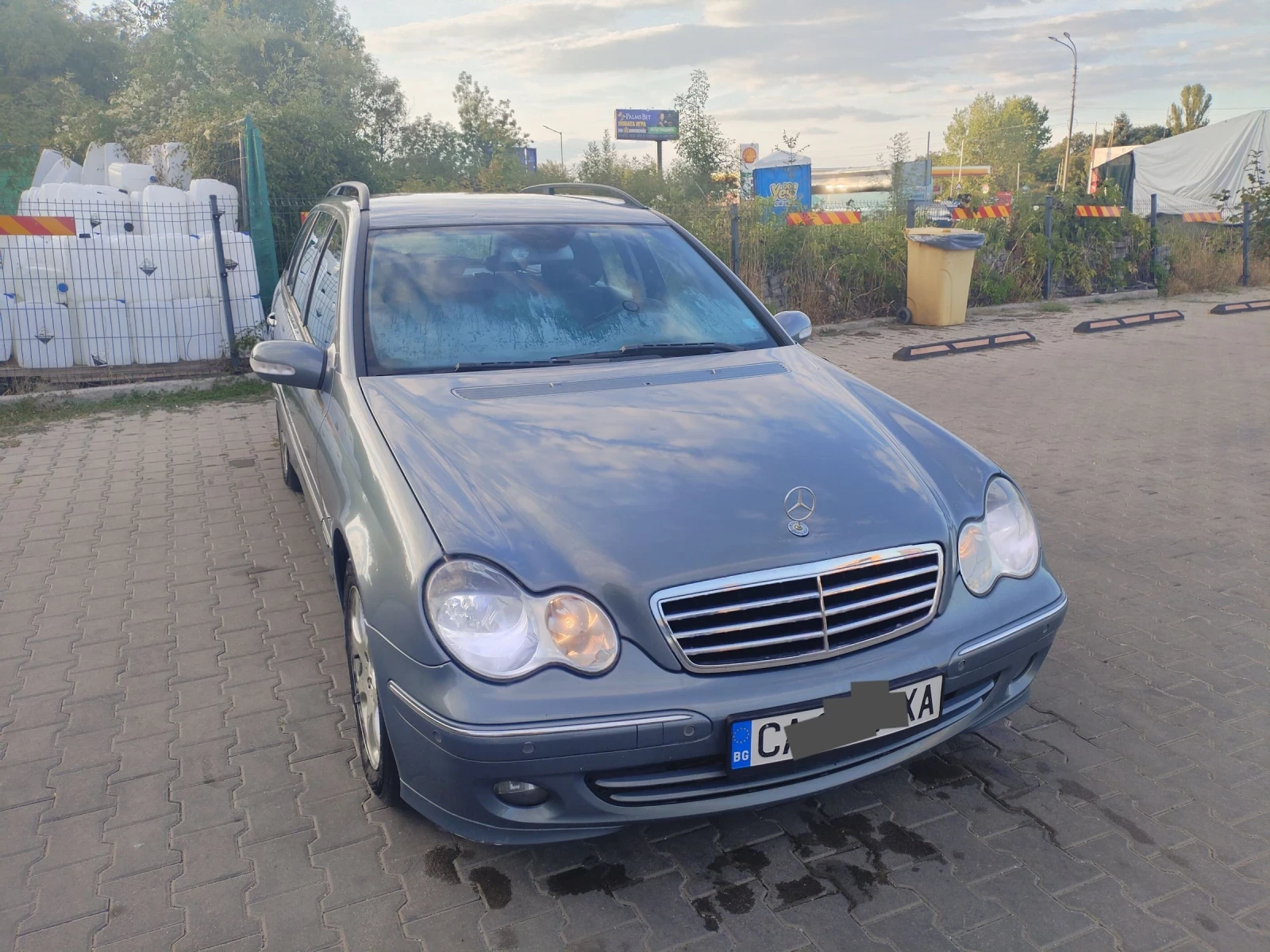 Mercedes-Benz C 220 Avantgarde, снимка 3 - Автомобили и джипове - 56075389