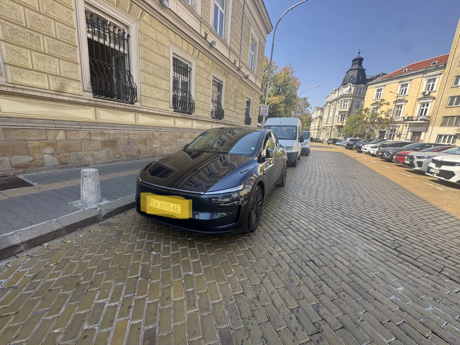 Tesla Model Y Long range Dual motor 