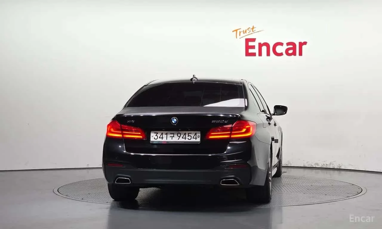 BMW 520 d xDrive M Sport Package Plus, снимка 4 - Автомобили и джипове - 56365362