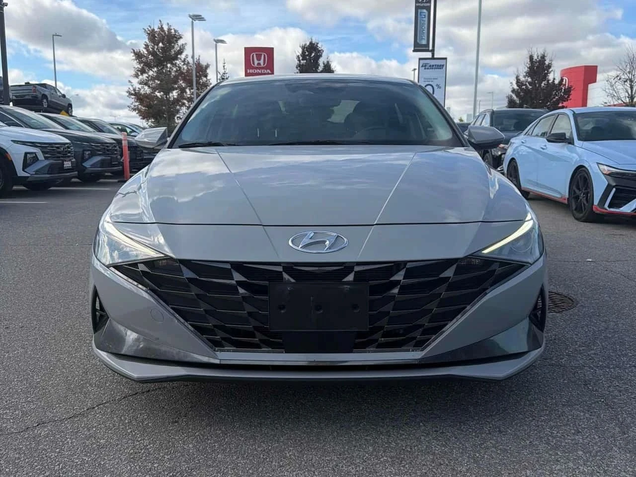 Hyundai Elantra, снимка 2 - Автомобили и джипове - 56684660