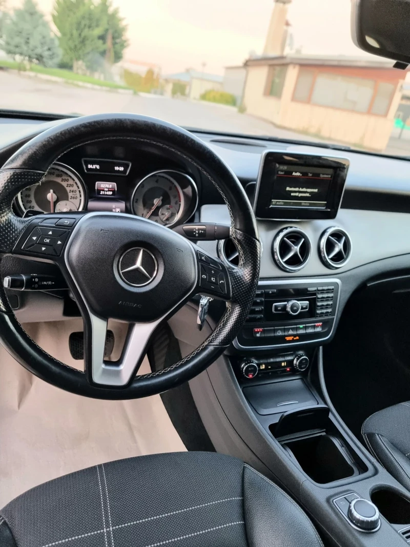 Mercedes-Benz GLA 220 7G 220d 177hp, снимка 6 - Автомобили и джипове - 49264392