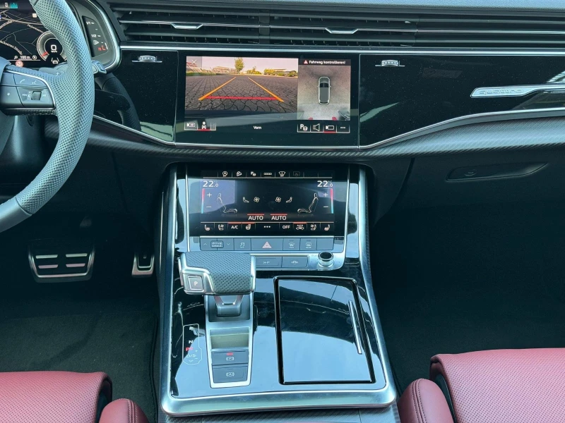 Audi SQ7 4.0 TFSI/FACELIFT/CARBON/S-SEATS/B&O/PANO/7-МЕСТЕН, снимка 12 - Автомобили и джипове - 51534824