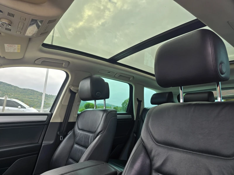 VW Touareg 3.0TDI  262КС ! ! НАВИГАЦИЯ ! ! АВТОМАТИК, снимка 14 - Автомобили и джипове - 51876440