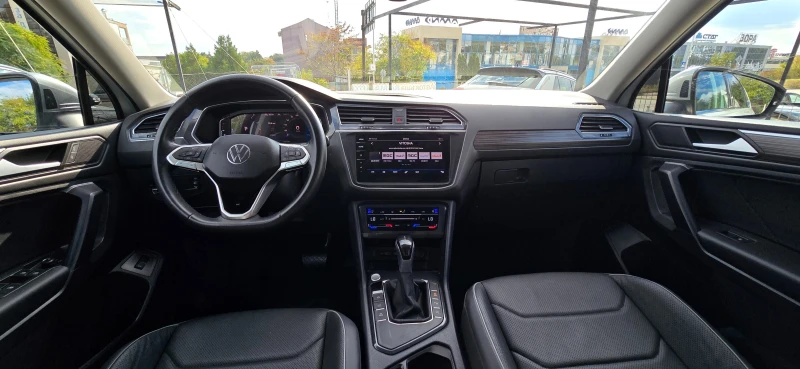 VW Tiguan Allspace 2.0 I R-LINE 15 000 КМ!!!, снимка 12 - Автомобили и джипове - 52143768
