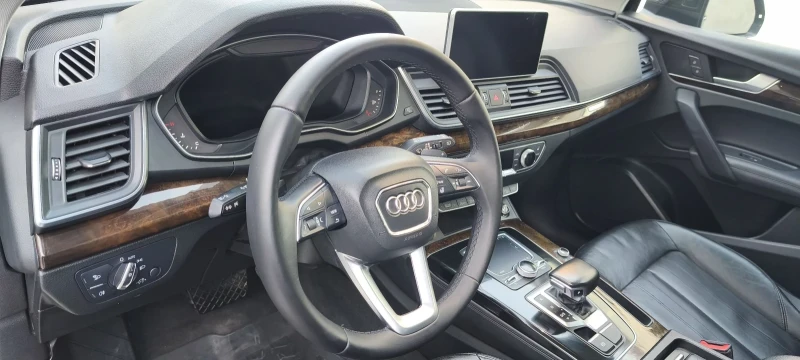 Audi Q5, снимка 8 - Автомобили и джипове - 52379799